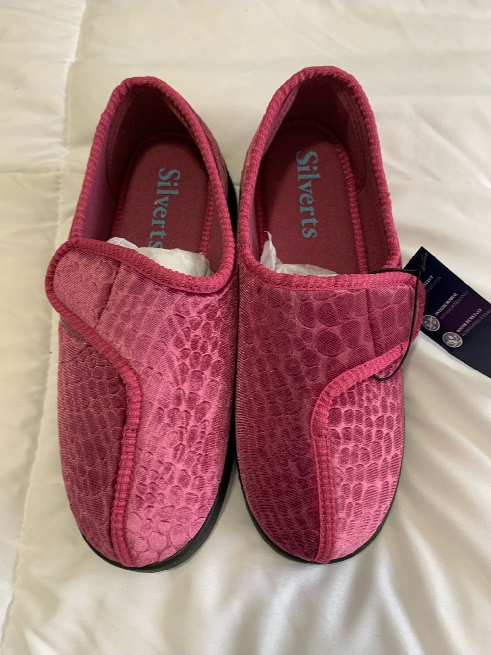 New Silverts Slippers slip/water resistant Size 8